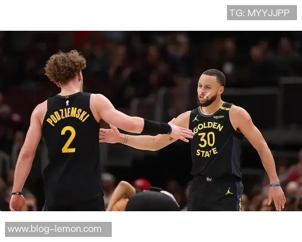 2016年勇士与马刺季后赛对决回顾及精彩瞬间分析 2016年勇士与马刺季后赛对决回顾及精彩瞬间分析