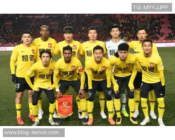 中超激战深圳队迎战恒大队球迷期待精彩对决与胜利时刻